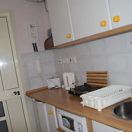 Apartament Young Paceville *