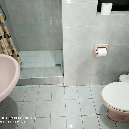 Young Paceville Apartament
