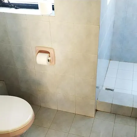 Young Paceville Apartment Saint Julian's